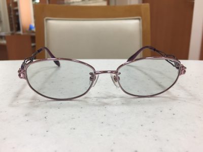 MO'EYE GRAY