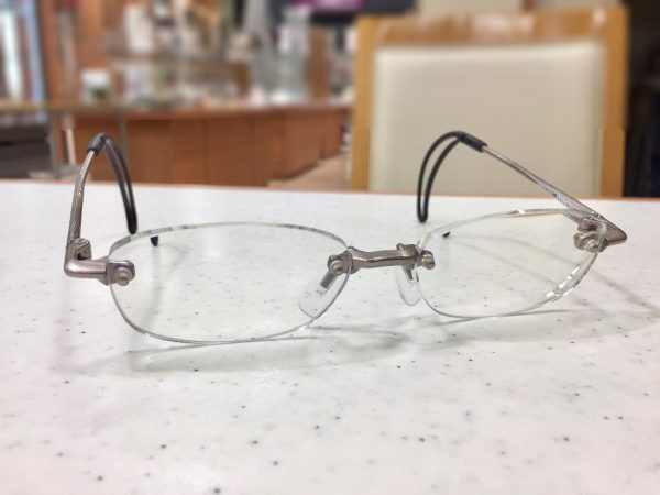 コリント ブロンズ