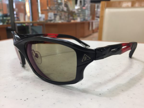 ステルス ブラックレッドグラデーション