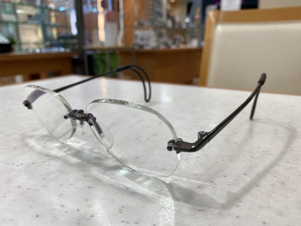 アイメトリクス　コリント　ガンメタル