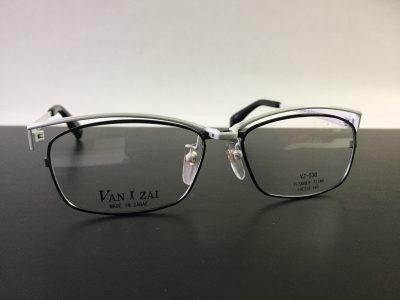 バンザイ VZ-530 クロ、シロ