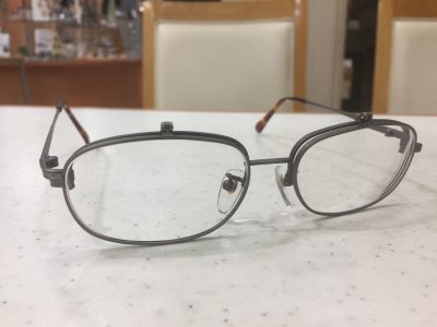 オリジナル跳ね上げメガネ
