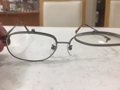 オリジナル跳ね上げメガネ