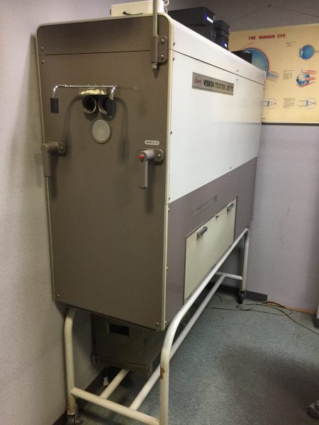 深視力測定器