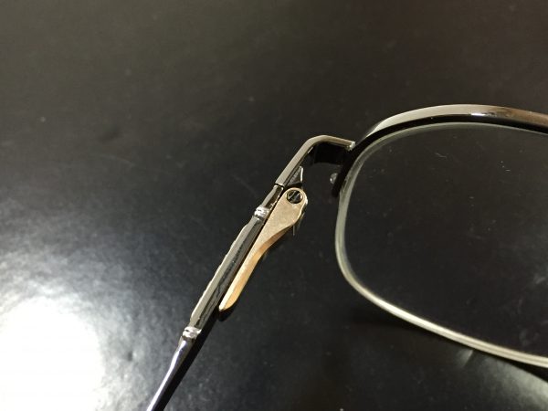 トロイ バネ蝶番修理