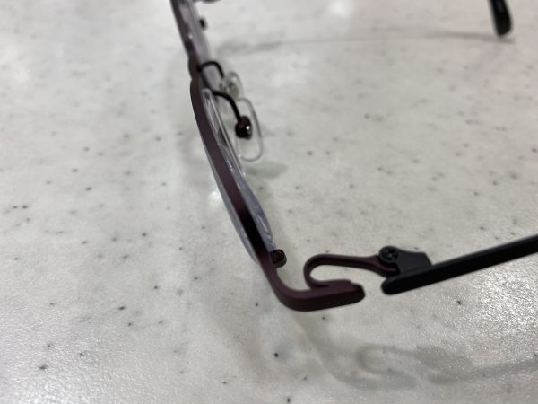 ゼルパード　ダークレッドマット