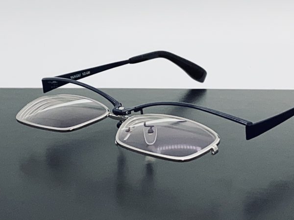 V-530 シルバー/ネイビー