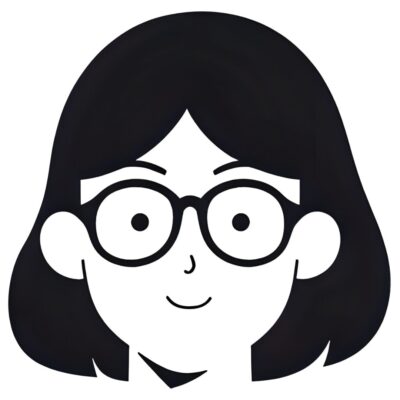 目が小さい女の子