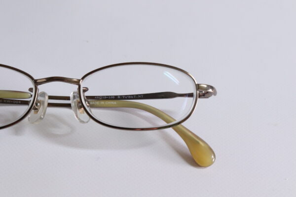 オーバルメタル